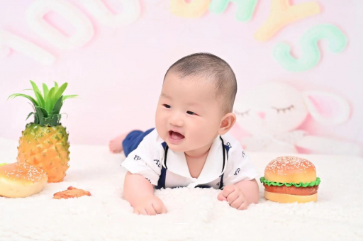 广饶宝宝在妈妈肚子里